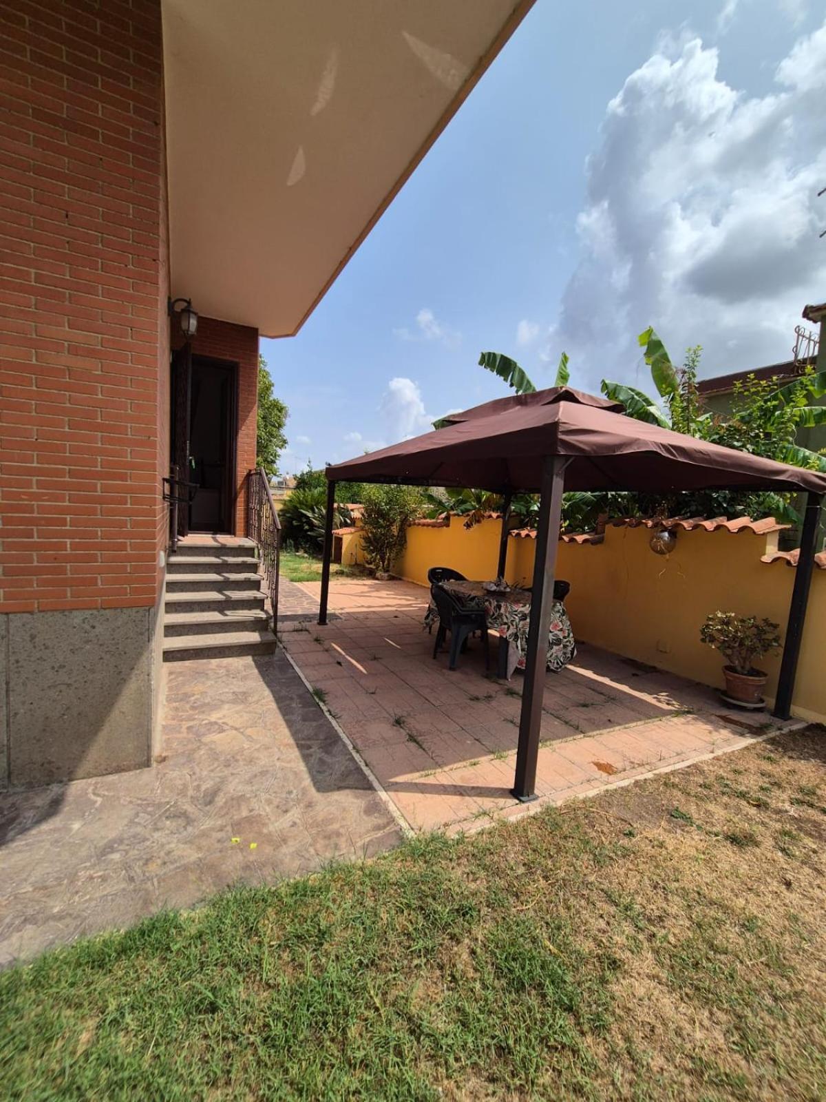 Madi House Apartment Fiumicino Luaran gambar