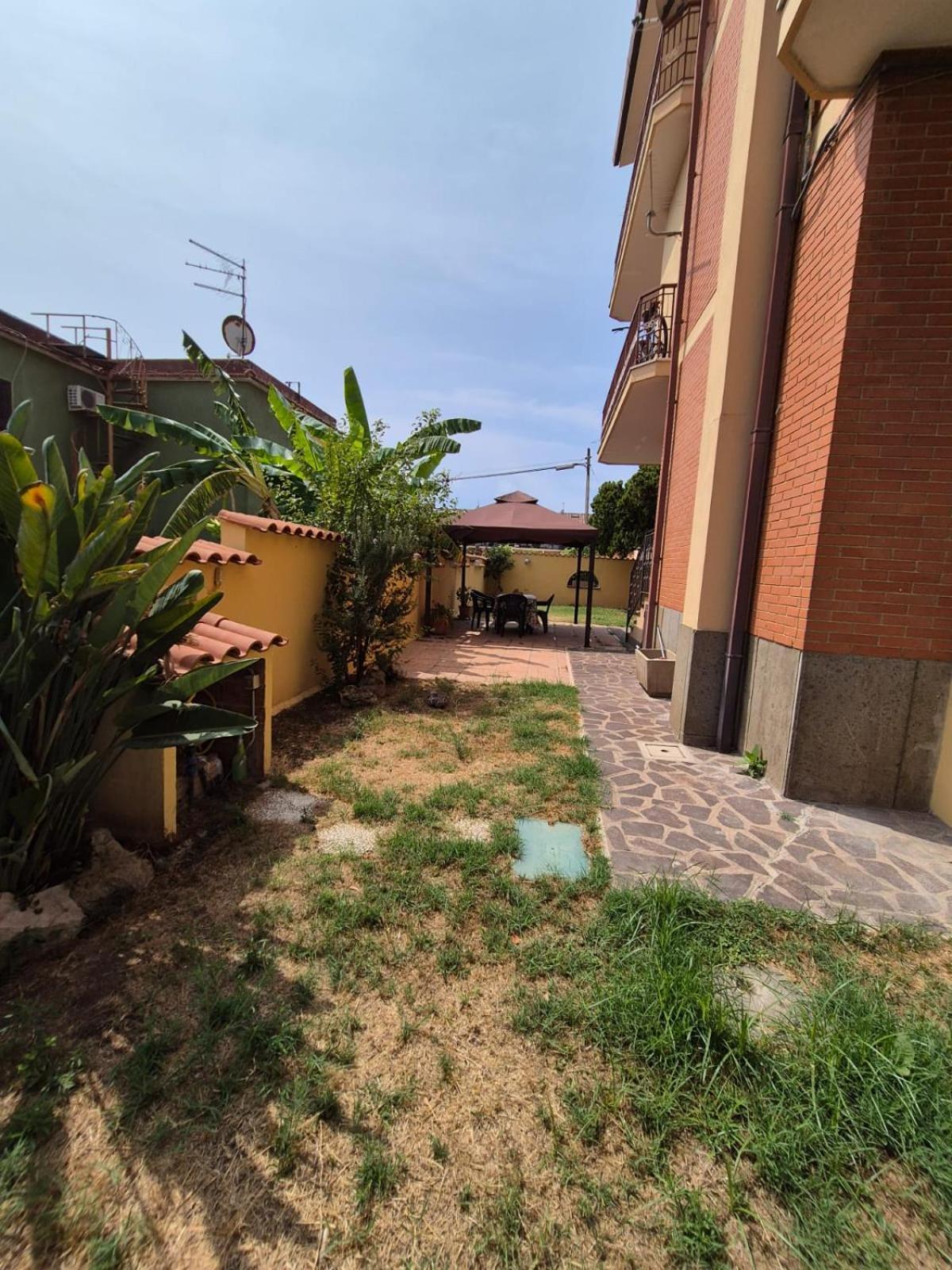 Madi House Apartment Fiumicino Luaran gambar